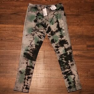 Rue21 Men's Black and Green Tie-Dye Skinny Jeans